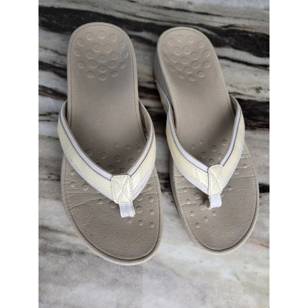 Vionic‎ High Tide Slip on Thong Wedge Sandal Flip Flop Beige  9 Orthopaedic
